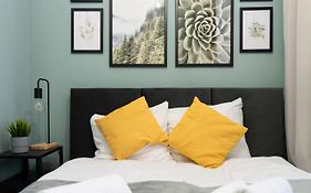 Apartament Naturalny - Blisko Centrum By Spaceapart